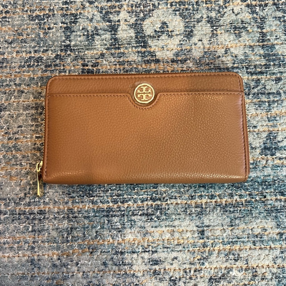 Tory Burch Zip Around Wallet - NWT